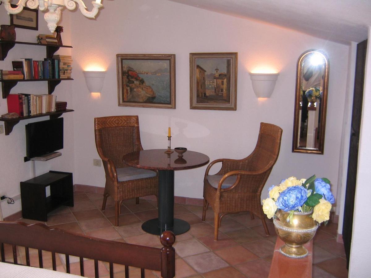 Studio-Appartment In Landhaus Mit Meerblick Porto Azzurro Kültér fotó