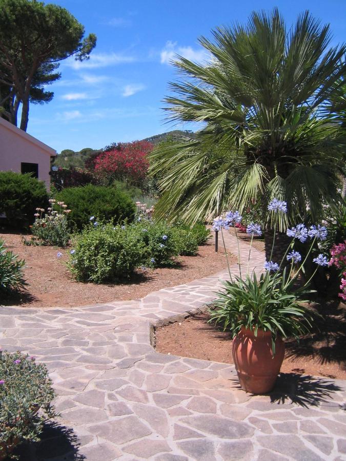 Studio-Appartment In Landhaus Mit Meerblick Porto Azzurro Kültér fotó