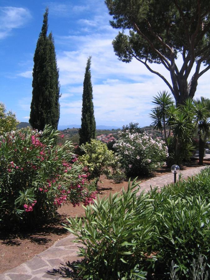 Studio-Appartment In Landhaus Mit Meerblick Porto Azzurro Kültér fotó