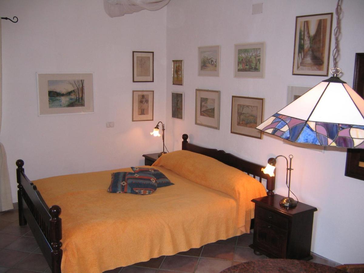Studio-Appartment In Landhaus Mit Meerblick Porto Azzurro Kültér fotó